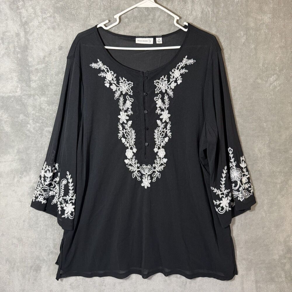 Susan Graver Women 2X Black White Floral Embroidered Tunic Boho Liquid Knit